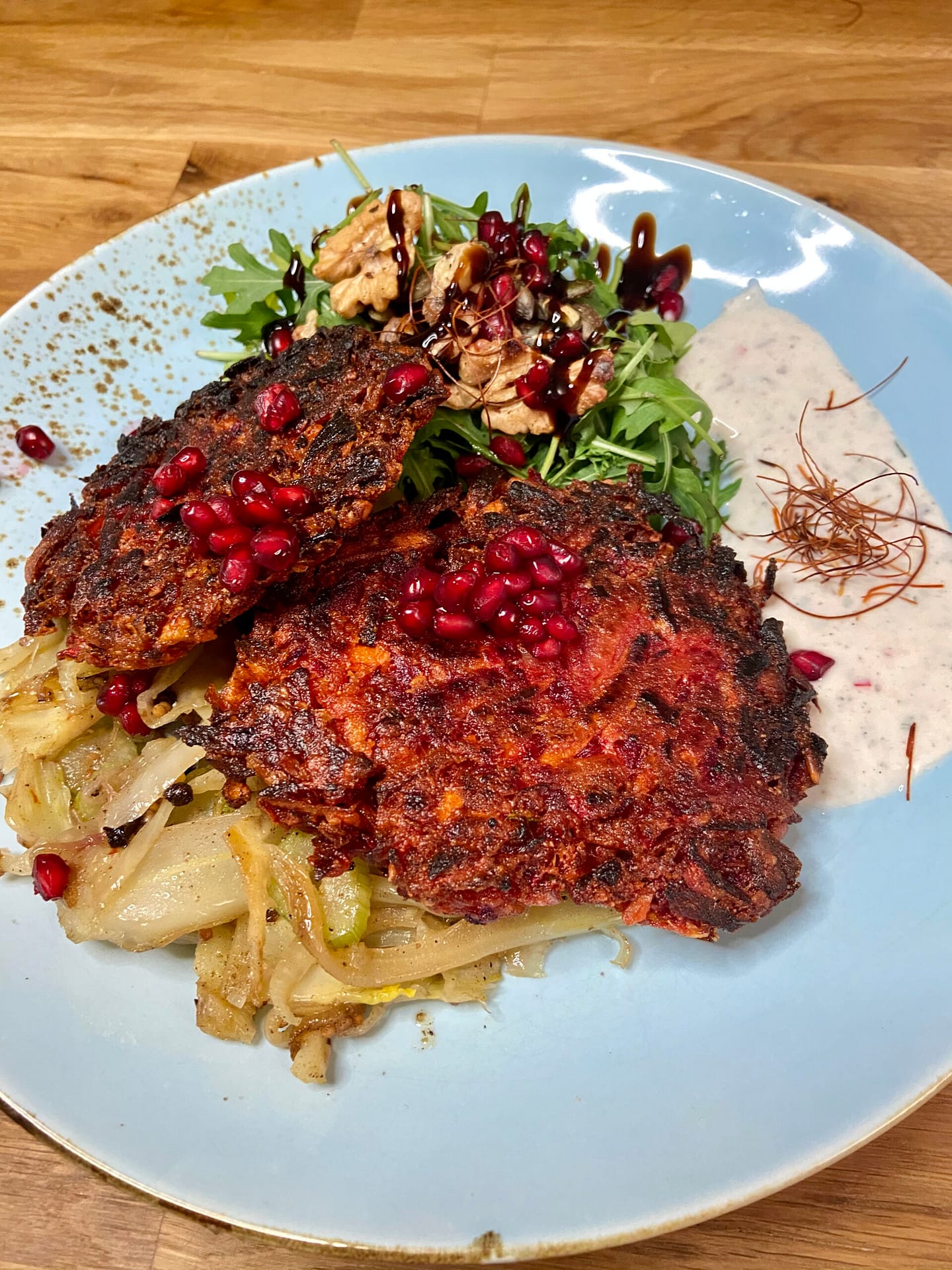 Rote Bete-Möhren Bratlinge
